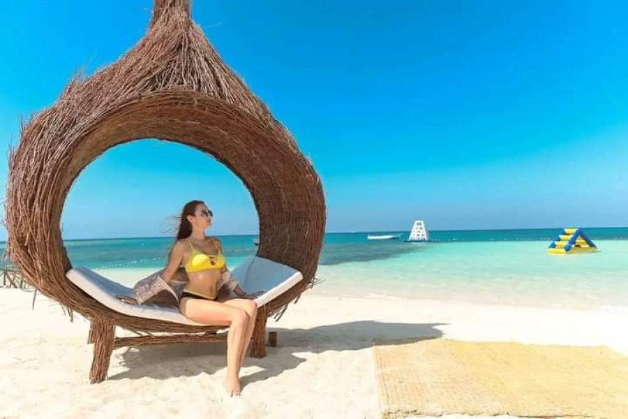 Hula Hula Island trip with snorkeling and lunch