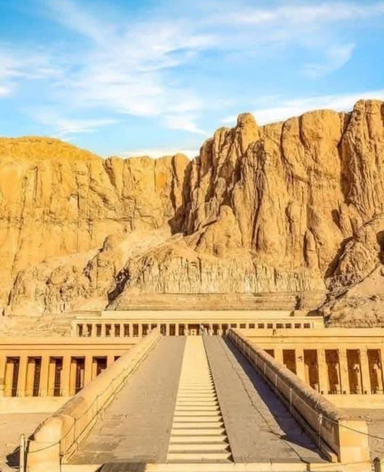 Hatshepsut Temple Luxor Tour Temple of Hatshepsut during a Luxor day trip from Hurghada